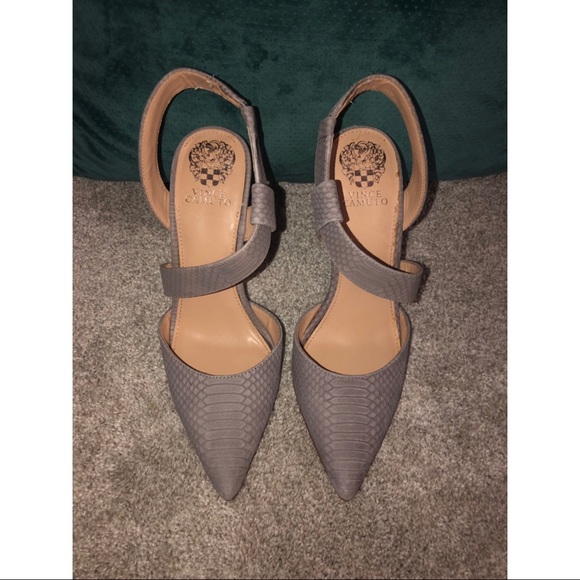 Vince Camuto Shoes - Vince Camuto Leather heels!